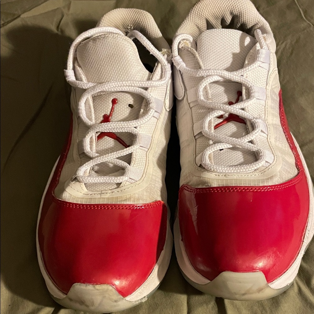 Men’s Air Jordan’s size 10